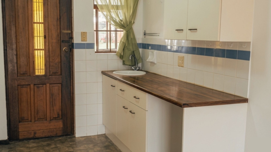 1 Bedroom Property for Sale in St Georges Park Eastern Cape